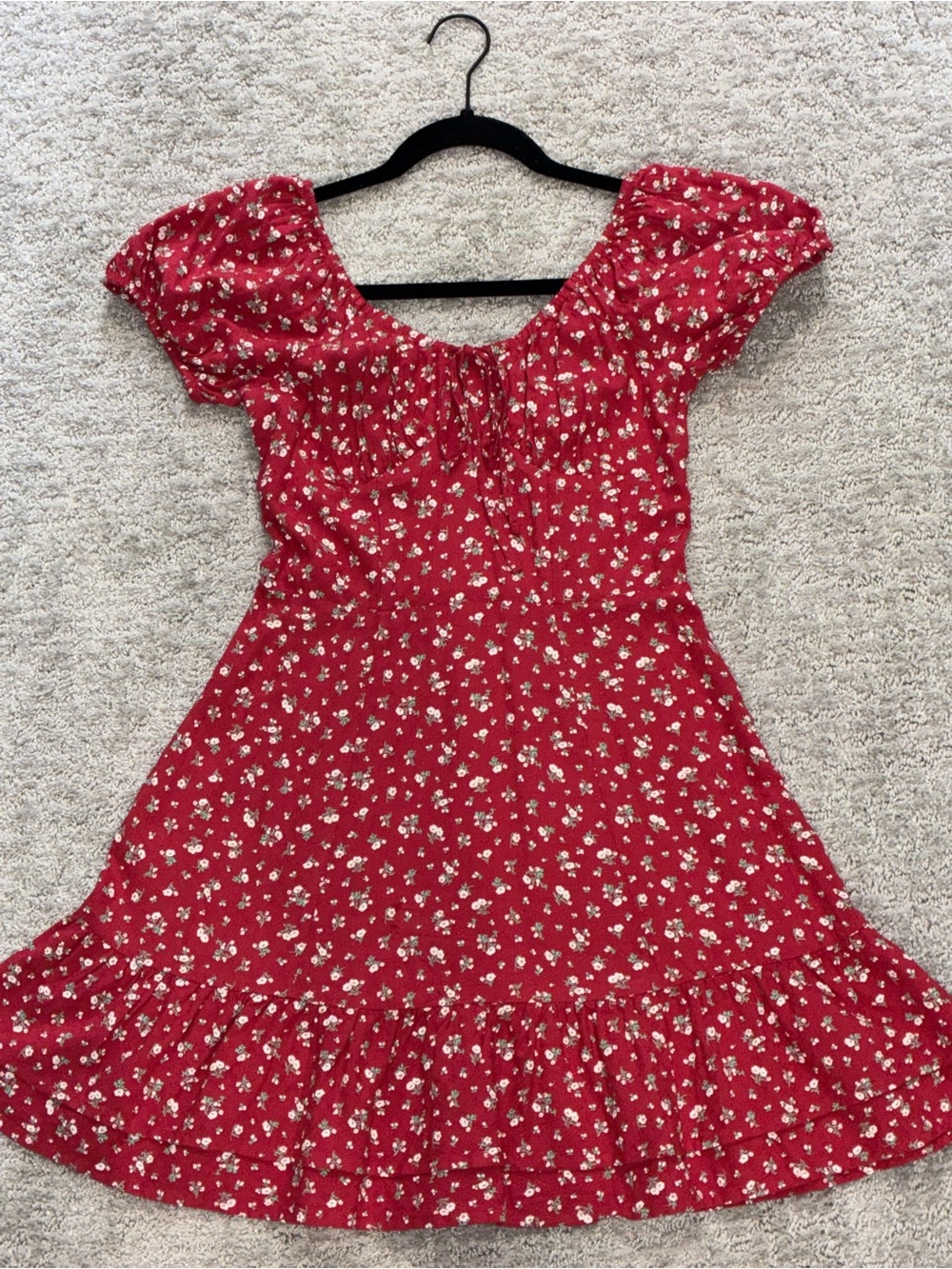 Arizona Jean Company Red Floral Smocked Top